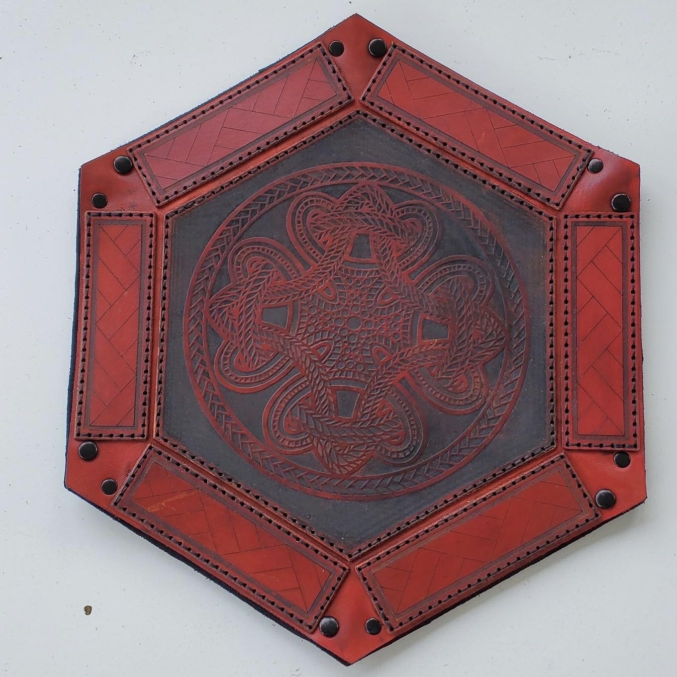Dice tray corner