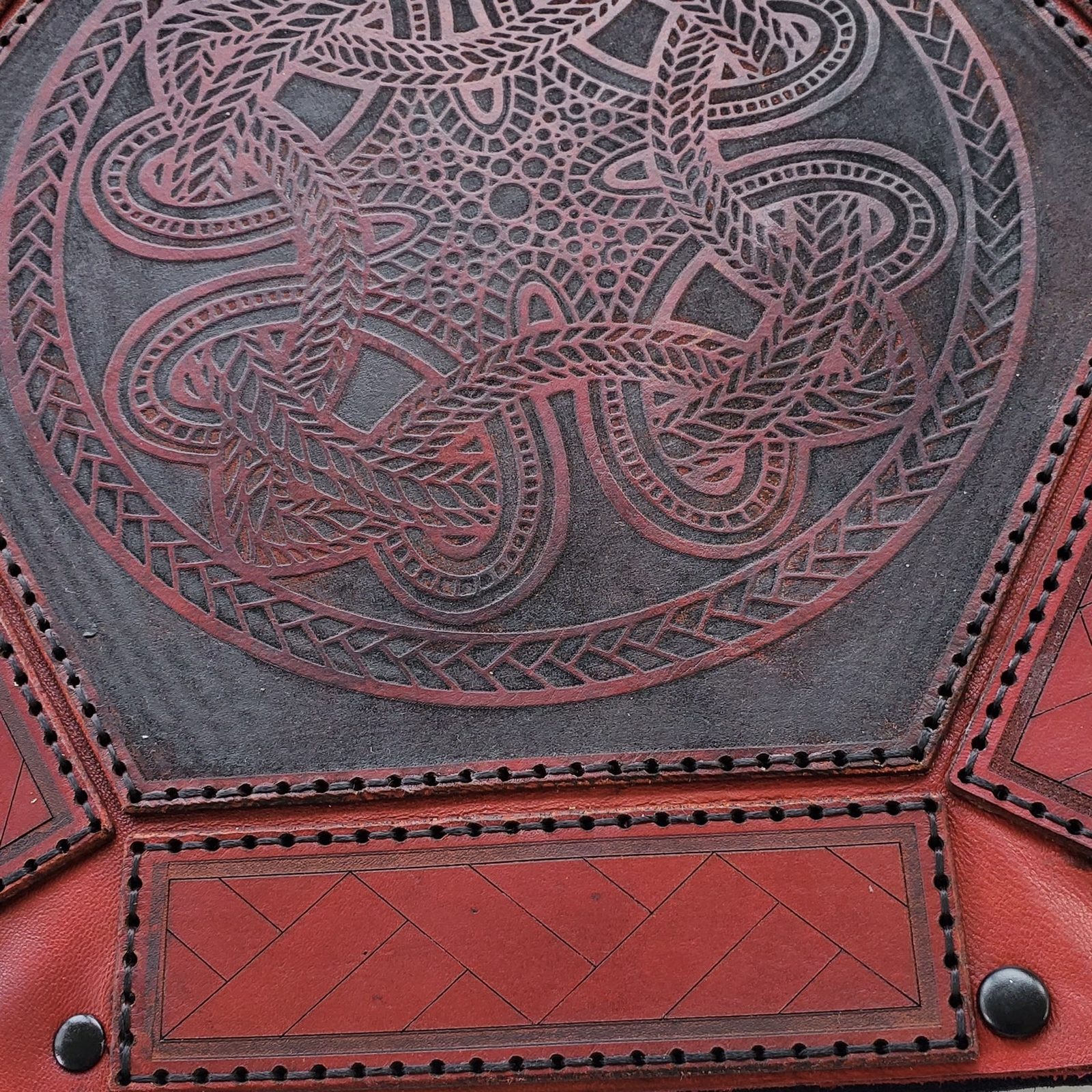 Bottom of the dice tray, knotwork