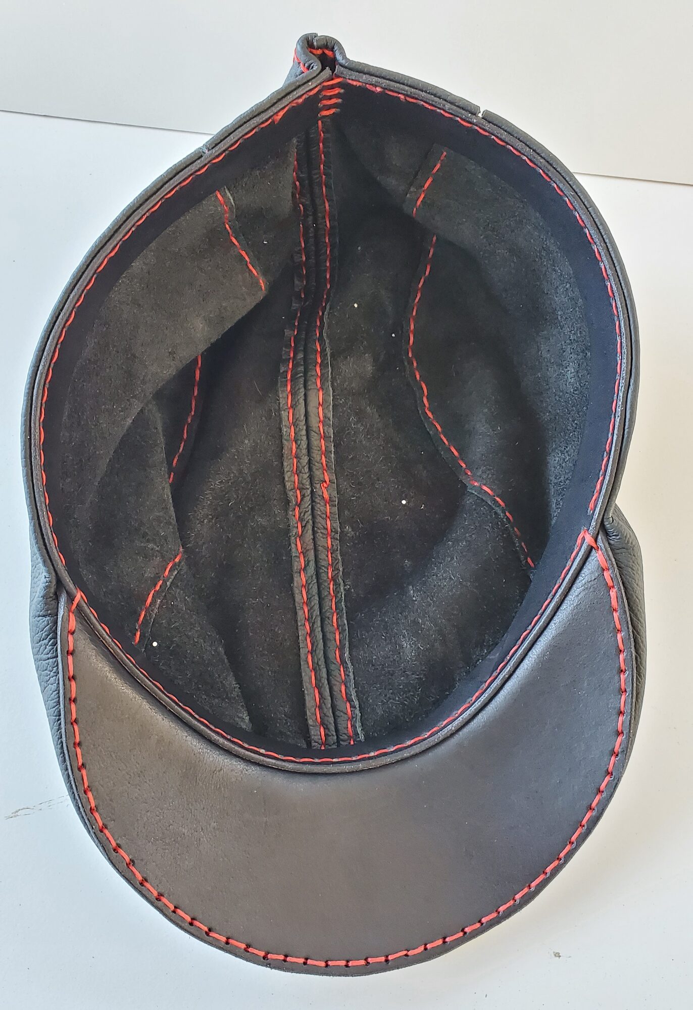 Flat cap inside